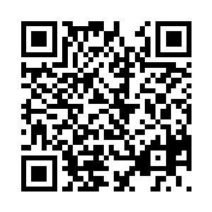 她们身后那对光翼振动的速度渐渐变缓二维码生成