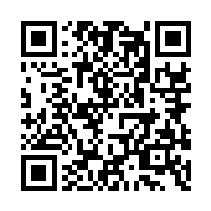 她低下头看着被自己抓着胸口仰面的男子二维码生成