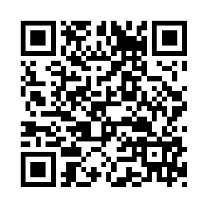 她发现自己是在一个类似于废旧仓库的地方二维码生成