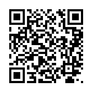 她在多个名牌专柜买了衣服和化妆品二维码生成