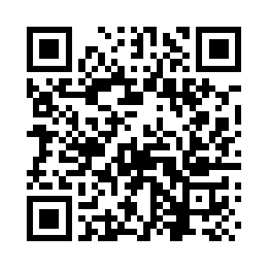 她小心翼翼的越过面前那些巨大的石块二维码生成