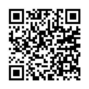 她忽然把她怀中的那个怪胎扔给了我让我接着二维码生成