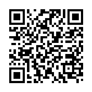 她爸爸和后妈前些日子出去旅游了二维码生成