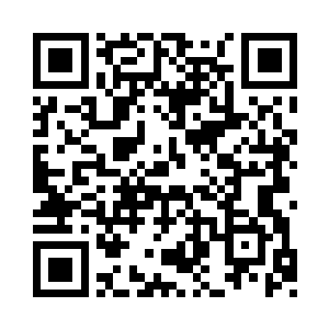 她看到了人群后面正踮着脚向里看的许紫烟二维码生成