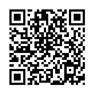 她给那母女二人递了一个稍安勿躁的目光二维码生成