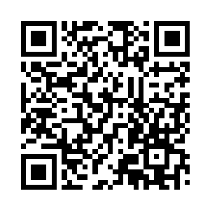 她走过去捏捏他的小脸将她抱起来道二维码生成