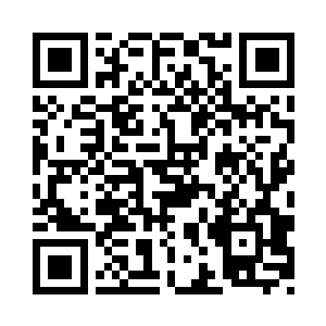 她这还是第一次与一个男生亲密接触呢二维码生成