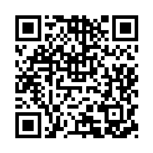 她额头上的汗珠已经滚落到地面上了二维码生成