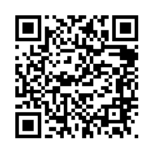 如一人多高的鼎忽然置身于二人中间二维码生成
