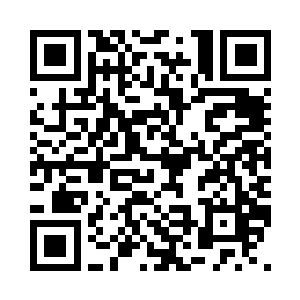 如今他家专管着往宫里送各式的花卉二维码生成