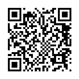 如今已然领先了铁男的保时捷boxster二三十米二维码生成