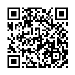 如同一柄亘古就存在的巨剑横隔在空中二维码生成