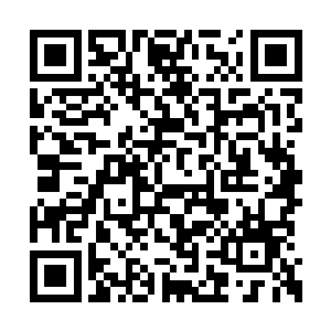 如果你非要比的话……要不咱们还是比比枪法吧二维码生成
