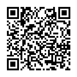 娇俏的小屁股马上被深深的股 沟分成了两个半球二维码生成