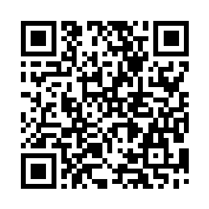 孟宪和岚音站在洞口插着闪动中看去二维码生成