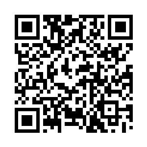 孟猊睁大了眼睛看着这条传说中的大蛇二维码生成