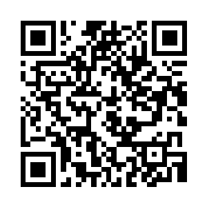 季韦博正陪同张君冉和一个贵妇人准备上船二维码生成