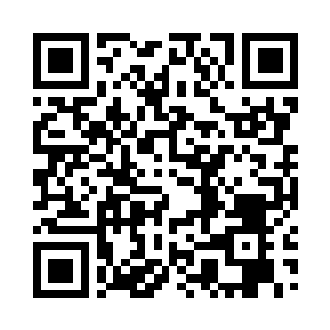 宁卓南觉得看见那团在一起的淡粉色小蚯蚓二维码生成