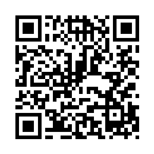 宁菲菲手中拿着一把闪着寒光的匕首二维码生成