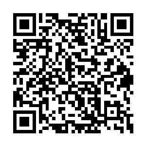 它是英国陆军上世纪八十年代中期才开始采用的二维码生成