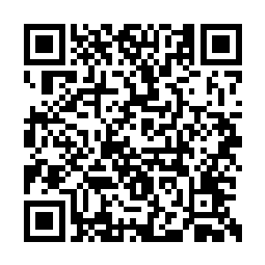 宇文长老强自镇定上前先是表示歉意接着质问道二维码生成