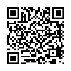 宇文飞宠溺地伸手刮了刮我的鼻子二维码生成