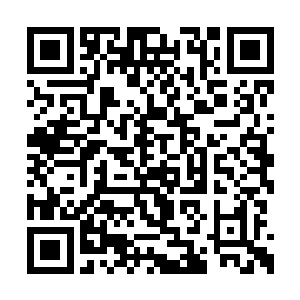 安健业的脑子里想起和伍纤灵在一起的淫荡画面二维码生成