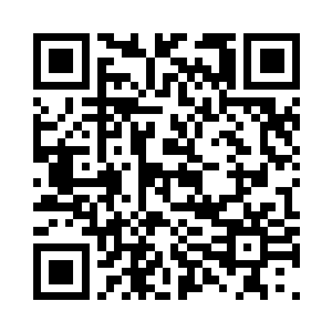 安娜有些忧虑地看着空空荡荡的房间二维码生成