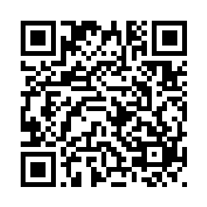 安溪公主看了看他肿了的半边脸颊二维码生成