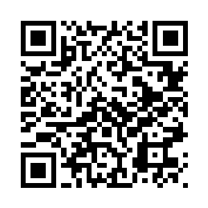 宝镜还在想那团注定取不出的绿光二维码生成