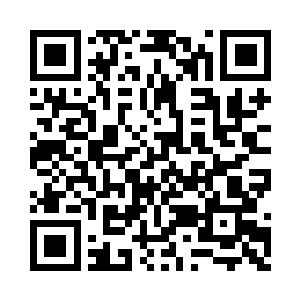 客厅里只有一套黑色的沙发和暗黑色的茶几二维码生成