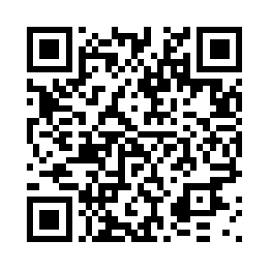 察觉到叶莫想要离开拔了她的衣服二维码生成