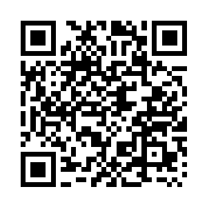 对不争气的女儿一瞪眼微微摇头示意必要说话二维码生成