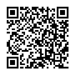 对于那些扛着各种物事从萧家走出来的百姓频频的点头示意二维码生成