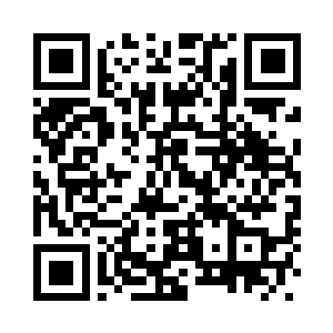 对着十八名大妈们深深地鞠了一躬二维码生成