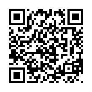 对着她嫩呼呼的小脸蛋狠狠的亲了几口二维码生成