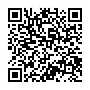 封大军耐心地听了许大牛将两人见面以及会话的过程说了二维码生成