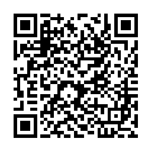 将一支又一支骑兵队伍的成员紧密地联系在了一块二维码生成