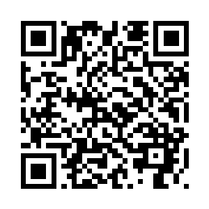 将便签纸巴巴地送到了林小乖手里二维码生成