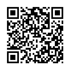 将各种各样的三维立体结构图拼凑到一起二维码生成