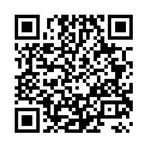 将少女已经放弃力量的身体扑倒在地……二维码生成