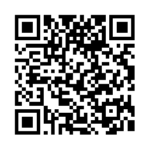 将目光从拉达曼迪斯和艾亚哥斯的身上扫过二维码生成