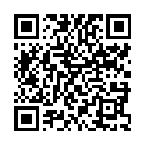 将自己的大嘴狠狠的压在了李若萍的红唇之上二维码生成