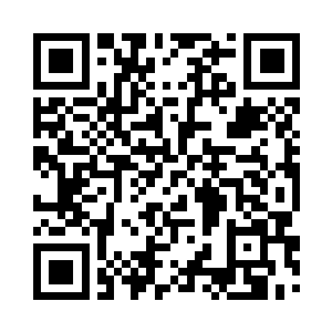 将自己的手掌轻轻的按在了他的头顶二维码生成