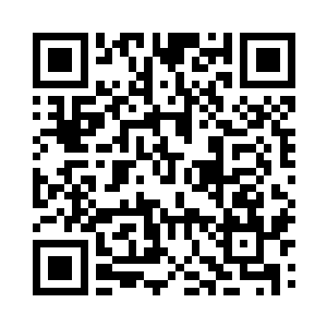 将萧晨带着蓝色布条的额前发丝拨弄开来二维码生成