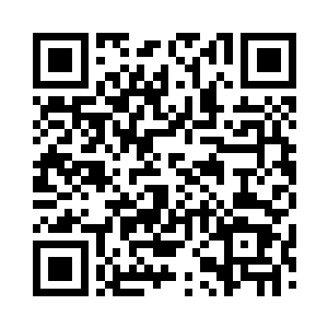 将那个烤好的口蘑放在口边轻轻咬了一小口二维码生成