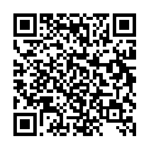 小城内其他地方的屋子很多都是沙土堆积做成的房屋二维码生成