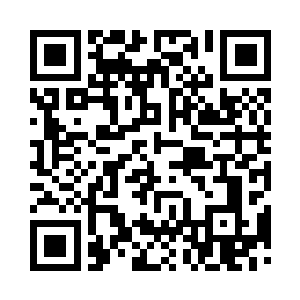 小女孩纯净透彻的大眼睛盯着老头看了一会二维码生成