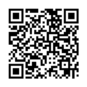 小宝的身躯完整地没入到月之光华中二维码生成