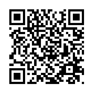 小武带着几个人让府中管家领着查账清算家底二维码生成